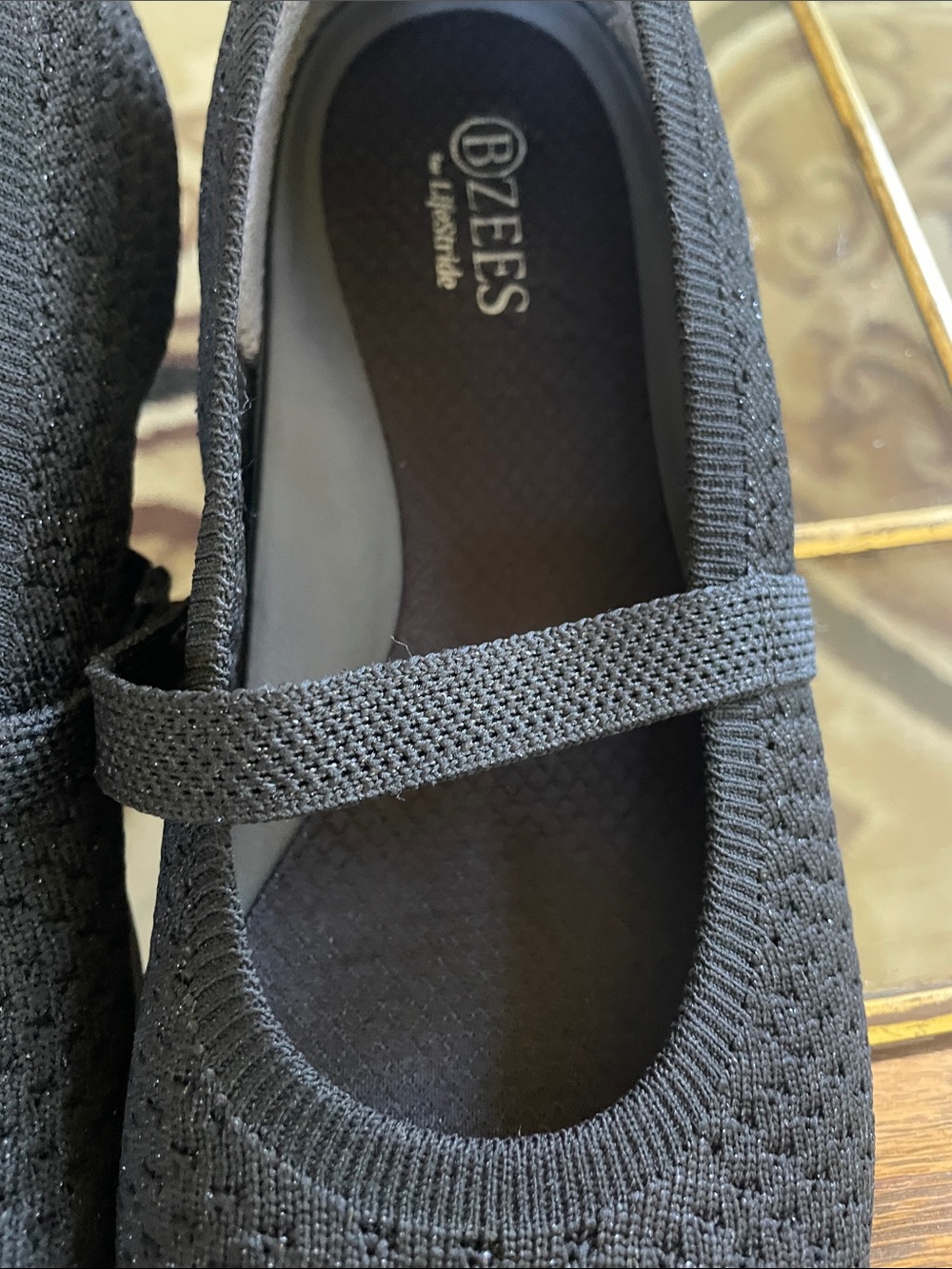 Bzees Black Knit Mary Jane Slip-On Flats Size 8 Fit a size 7.5 - Picture 4 of 7